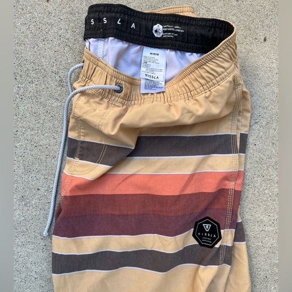 Men's Vissla Board Shorts Multicolor Colorblock M Striped Beach Surf Swim Sun - Picture 10 of 11